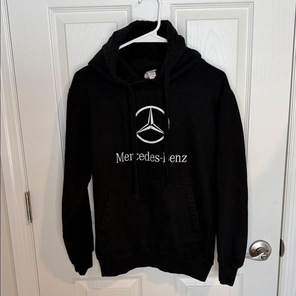 Mercedes-Benz Black Hoodie with pockets sweatshirt small Unisex